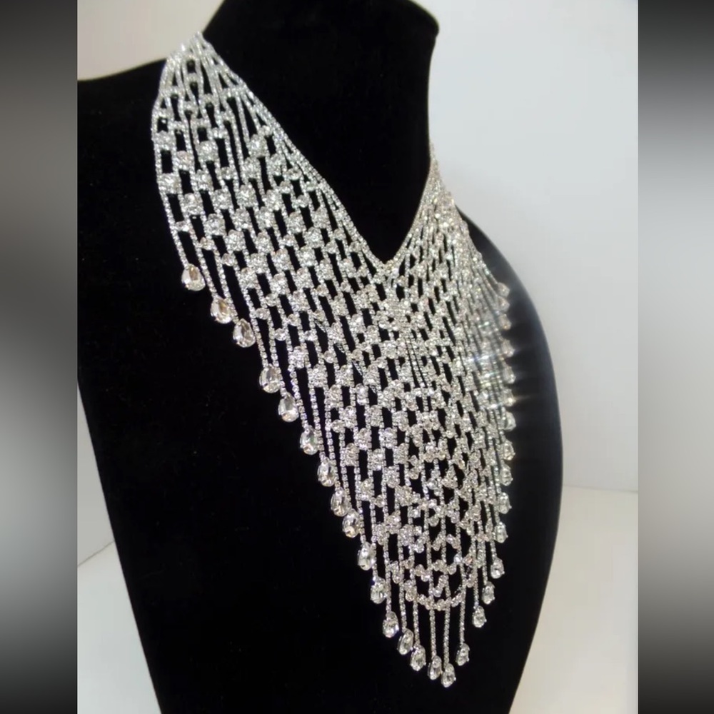 Natasha STATEMENT crystal necklace (FINAL PRICE) NWT 1125 - Picture 3 of 11